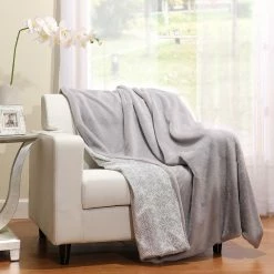 Wholesale ???? Nanshing America Inc Nanshing Tiana 50 X 60 In. Throw Blanket ????